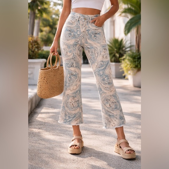 Liverpool Denim - Liverpool Los Angeles Hannah Crop Flare Marble Print Jeans Size 2